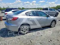 2013 Mazda 3 photo
