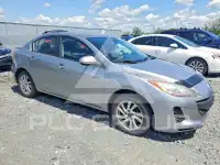 2013 Mazda 3 photo