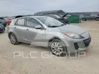 2013 Mazda 3 фото