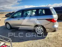 2013 Mazda 5 photo