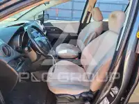 2013 Mazda 5 photo