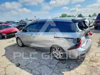 2013 Mazda 5 photo