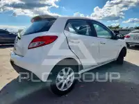 2013 Mazda 2 (Demio) фото