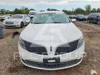 2013 Lincoln MKS photo