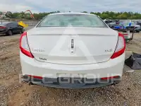 2013 Lincoln MKS photo