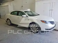 2013 Lincoln MKS photo