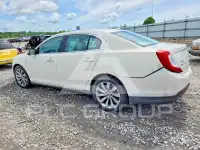 2013 Lincoln MKS photo