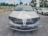 2013 Lincoln MKT фото