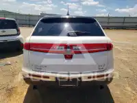 2013 Lincoln MKT фото