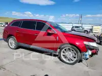 2013 Lincoln MKT photo