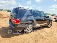 2013 Lincoln NAVIGATOR photo