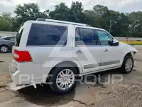 2013 Lincoln NAVIGATOR фото