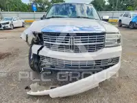 2013 Lincoln NAVIGATOR фото