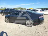 2013 Lincoln MKZ photo