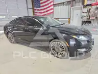 2013 Lincoln MKZ photo