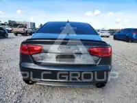 2013 Audi S8 photo