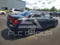 2013 Audi S8 фото
