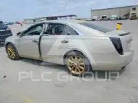 2013 Cadillac XTS photo