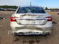 2013 Chrysler 200 photo