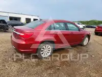 2013 Chrysler 200 photo
