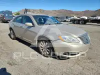 2013 Chrysler 200 фото