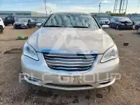 2013 Chrysler 200 photo