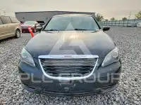 2013 Chrysler 200 photo