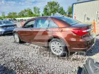 2013 Chrysler 200 фото