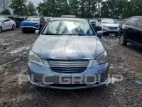 2013 Chrysler 200 photo
