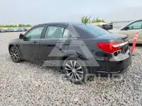 2013 Chrysler 200 photo