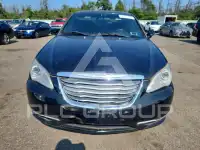 2013 Chrysler 200 фото