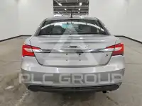 2013 Chrysler 200 фото
