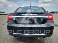 2013 Chrysler 200 photo
