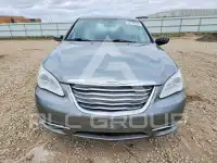 2013 Chrysler 200 photo