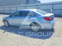 2013 Chrysler 200 photo