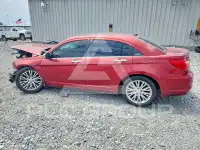 2013 Chrysler 200 photo
