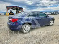2013 Chrysler 200 photo