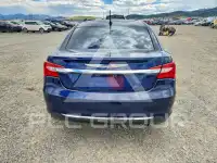 2013 Chrysler 200 photo
