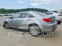 2013 Chrysler 200 photo