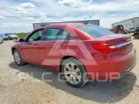 2013 Chrysler 200 photo