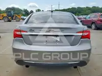 2013 Chrysler 200 photo