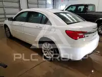 2013 Chrysler 200 photo