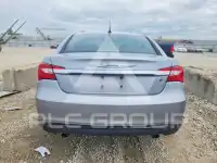 2013 Chrysler 200 photo