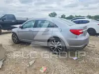 2013 Chrysler 200 photo