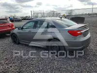 2013 Chrysler 200 photo
