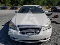 2013 Chrysler 200 photo