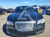 2013 Chrysler 300 фото