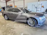 2013 Chrysler 300 фото