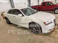 2013 Chrysler 300 фото