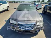 2013 Chrysler 300 фото